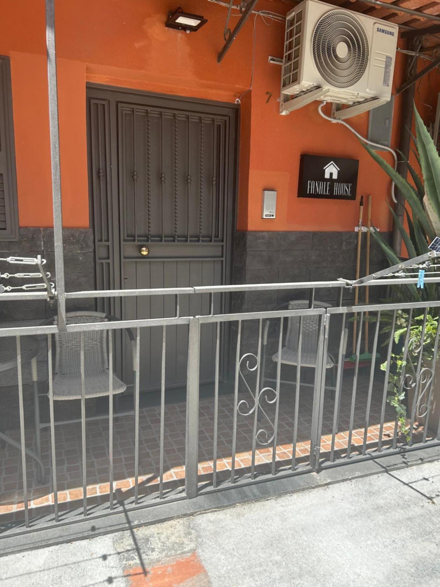 Appartamento Fanale House Aeroporto di Catania Fontana Rossa Esterno foto