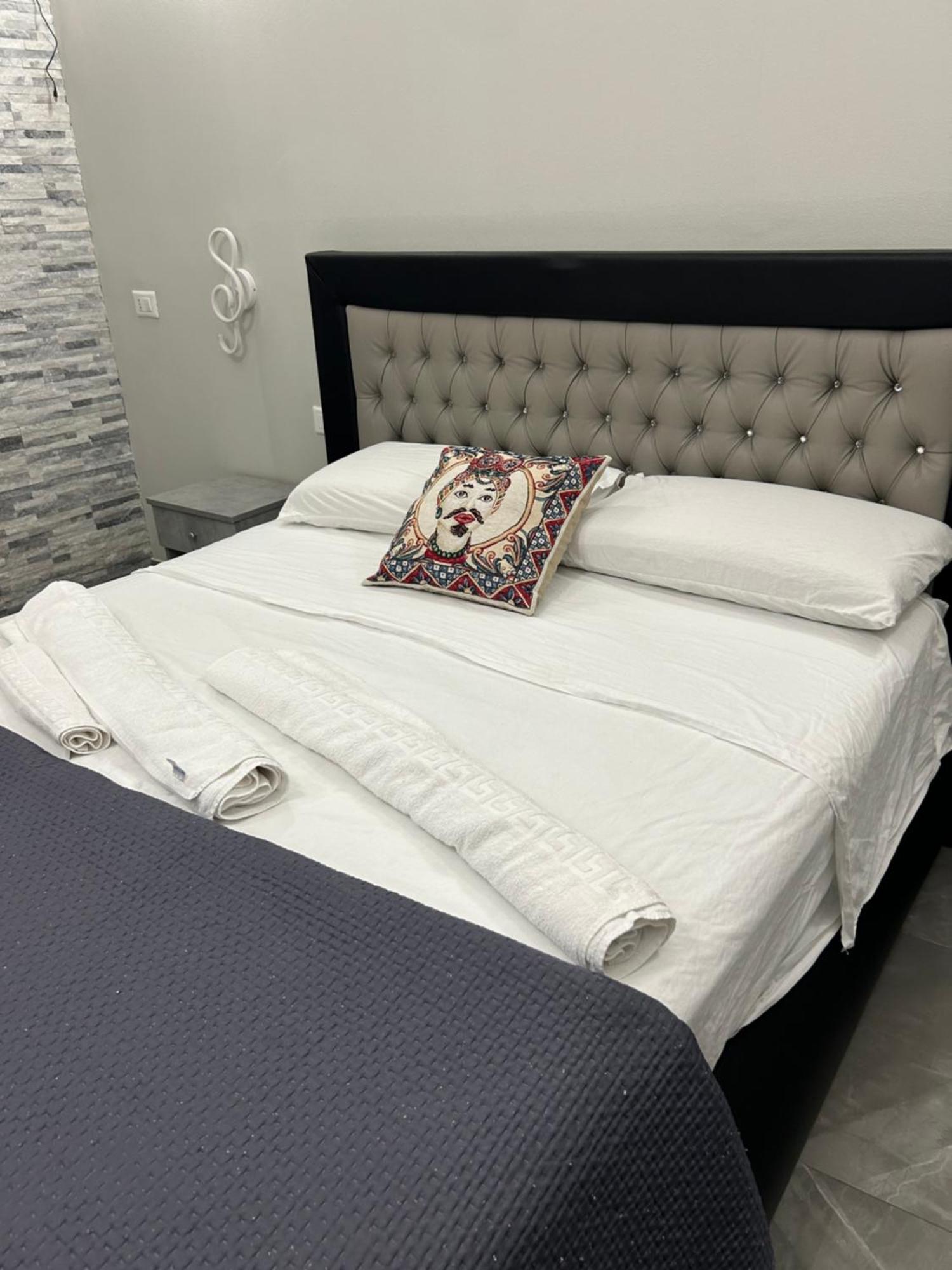 Appartamento Fanale House Aeroporto di Catania Fontana Rossa Esterno foto