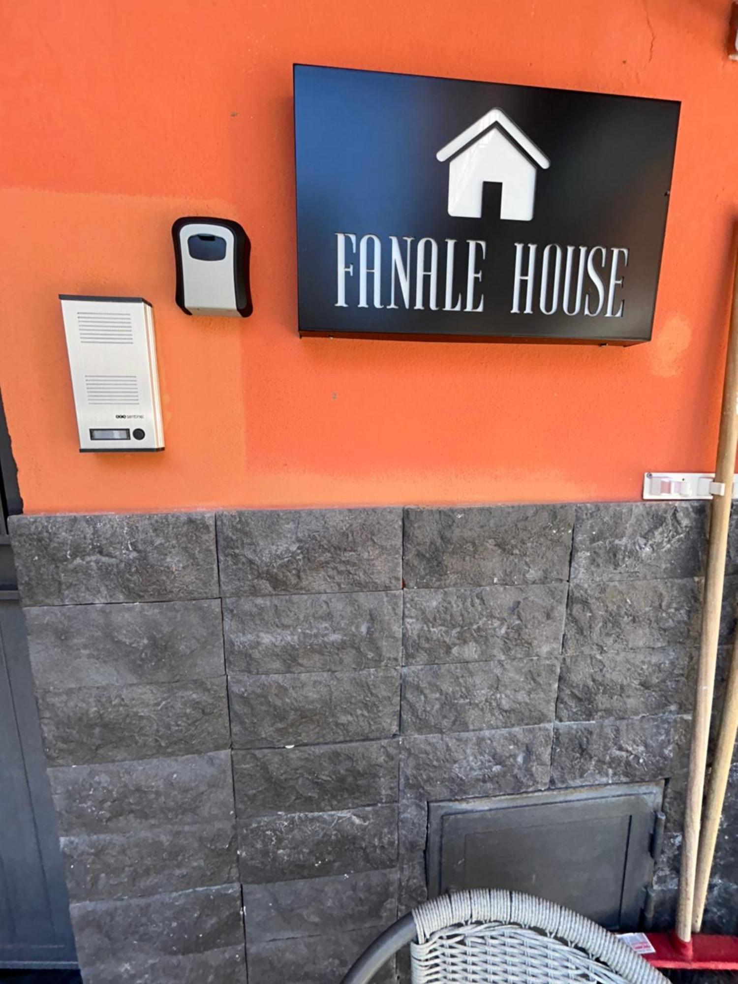 Appartamento Fanale House Aeroporto di Catania Fontana Rossa Esterno foto